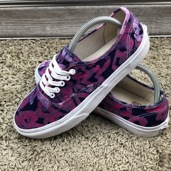 Vans Shoes - Vans Low Top WMN 10